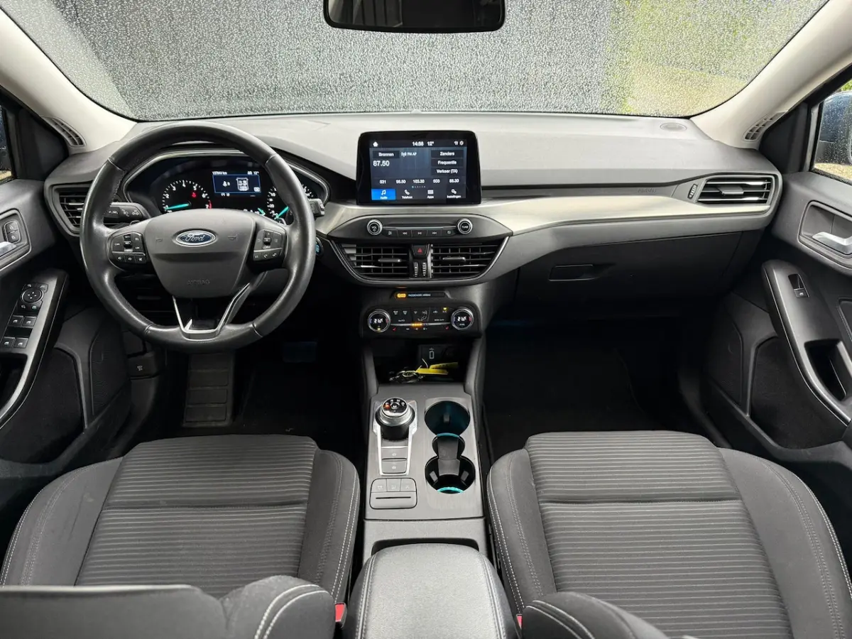 1.0 EcoBoost Titanium Business