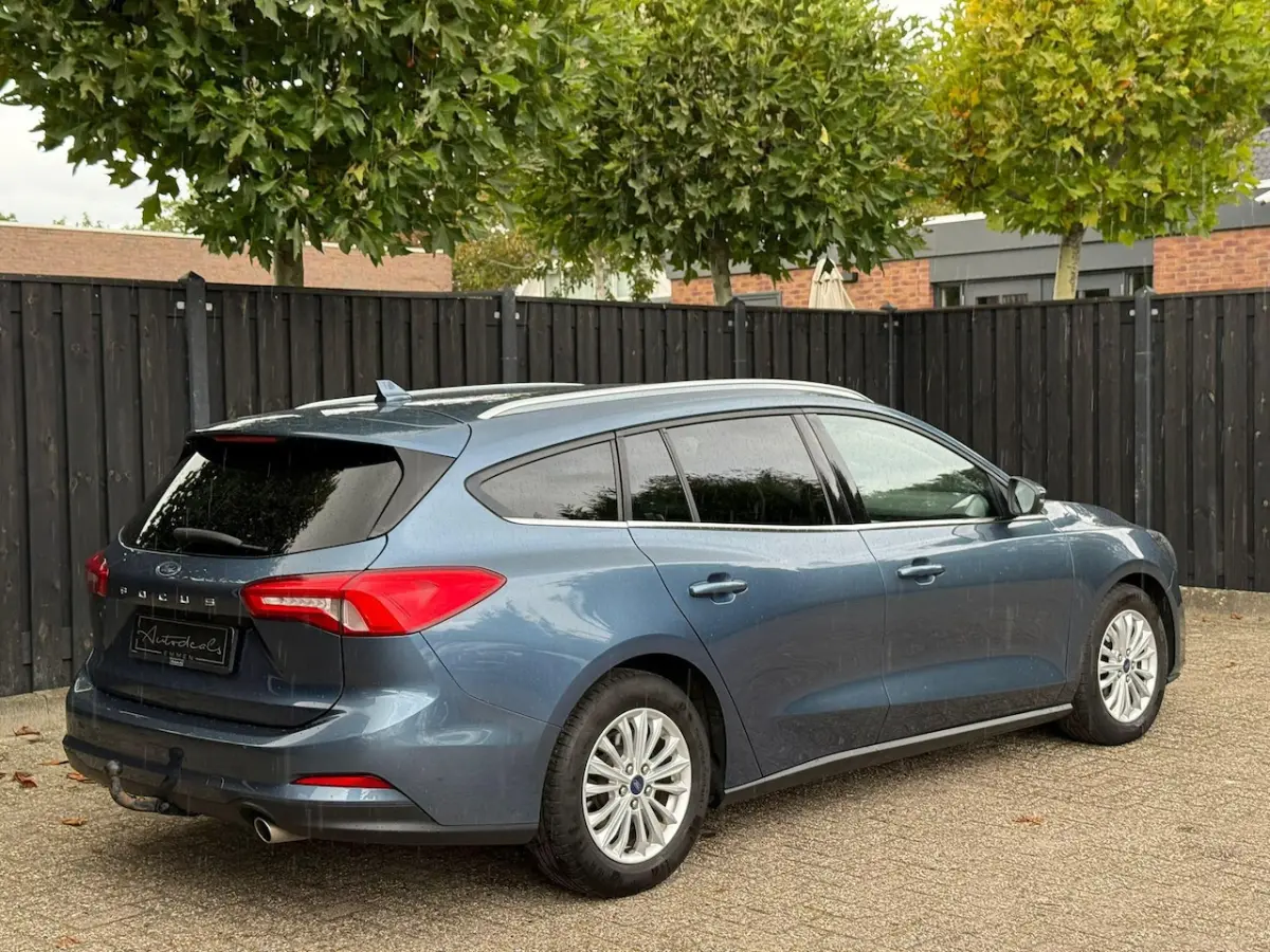 1.0 EcoBoost Titanium Business