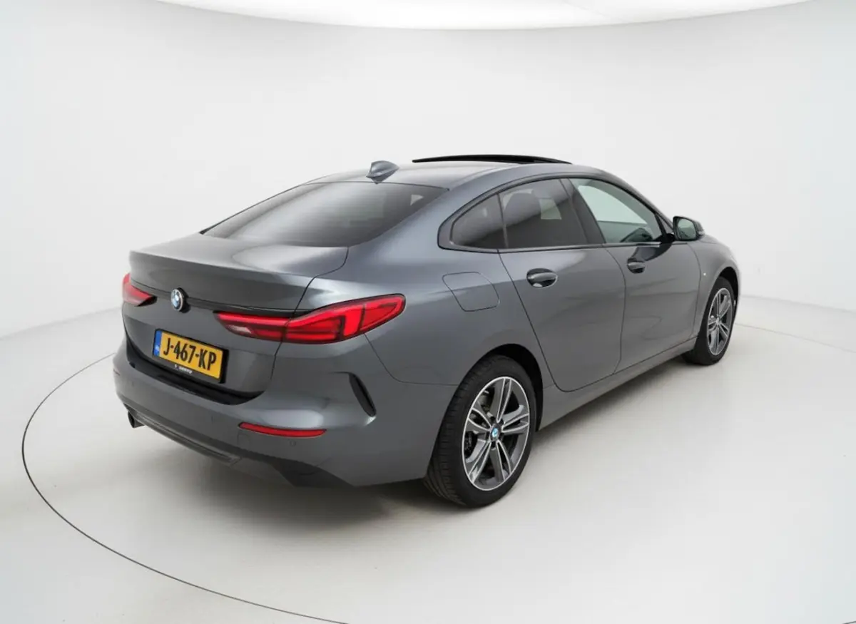 218i High Executive Edition PANO - CARPLAY - LED - CRUISE
