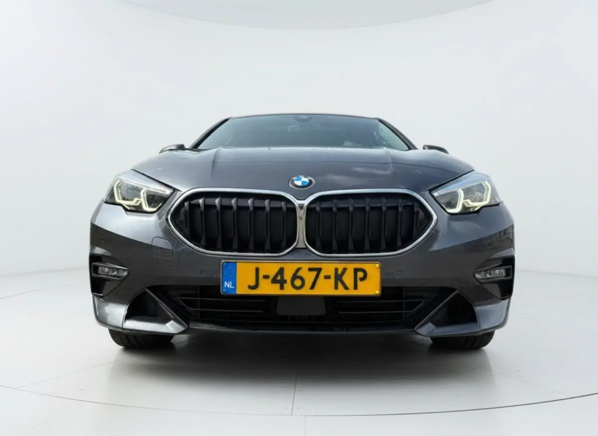 218i High Executive Edition PANO - CARPLAY - LED - CRUISE