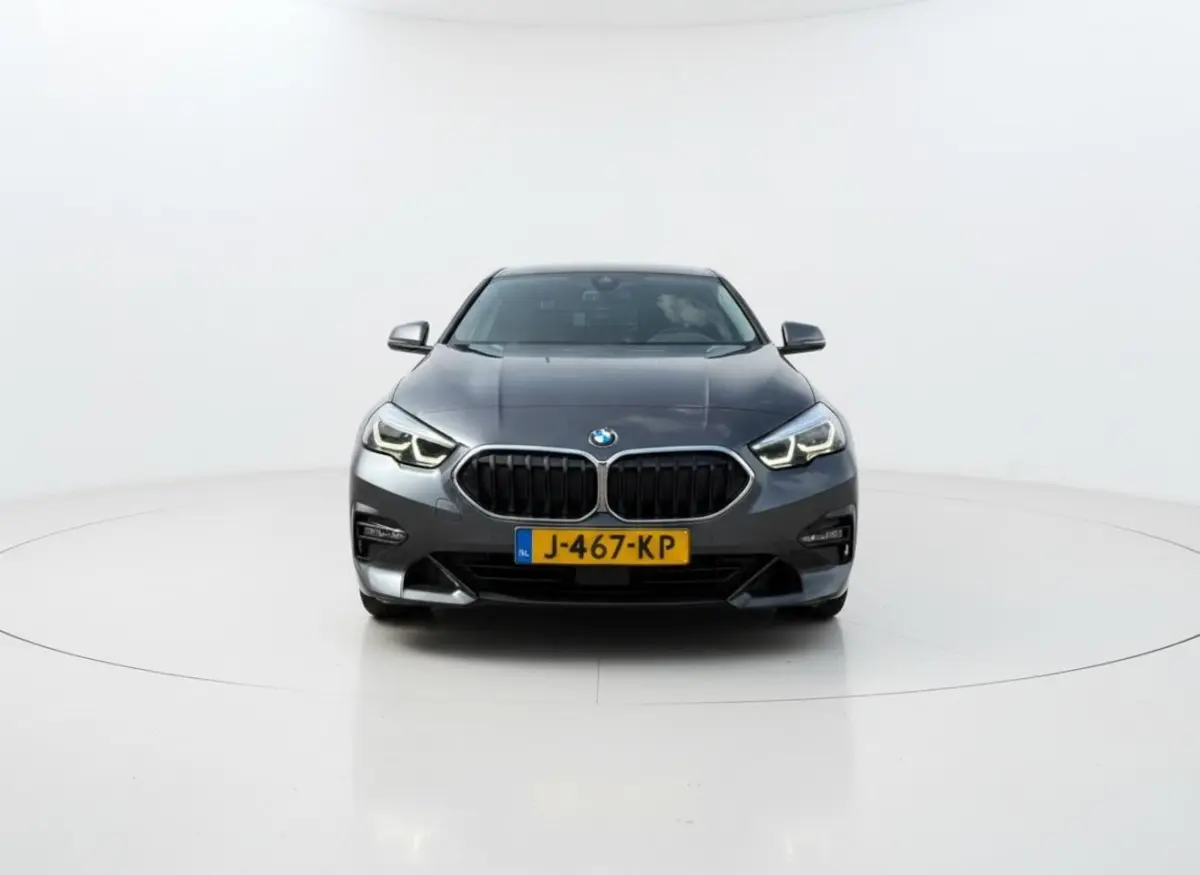 218i High Executive Edition PANO - CARPLAY - LED - CRUISE