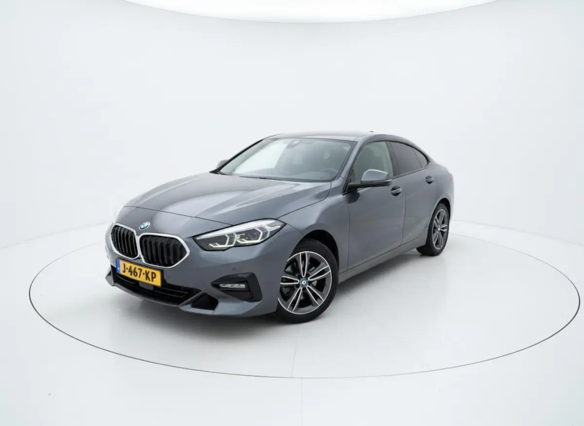 218i High Executive Edition PANO - CARPLAY - LED - CRUISE