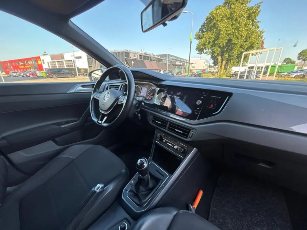 1.0 TSI Highline APPLE CARPLAY AIRCO 5DRS