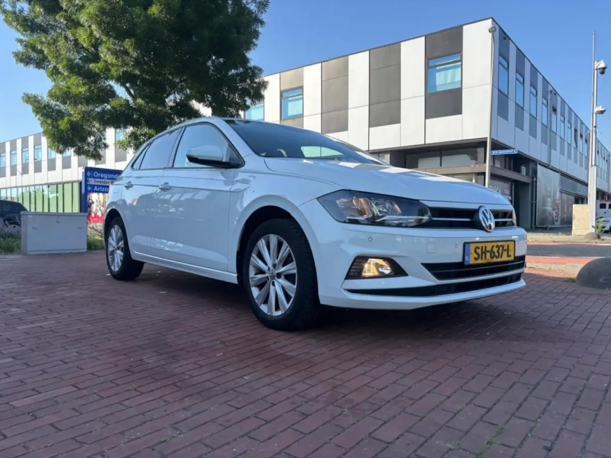 1.0 TSI Highline APPLE CARPLAY AIRCO 5DRS