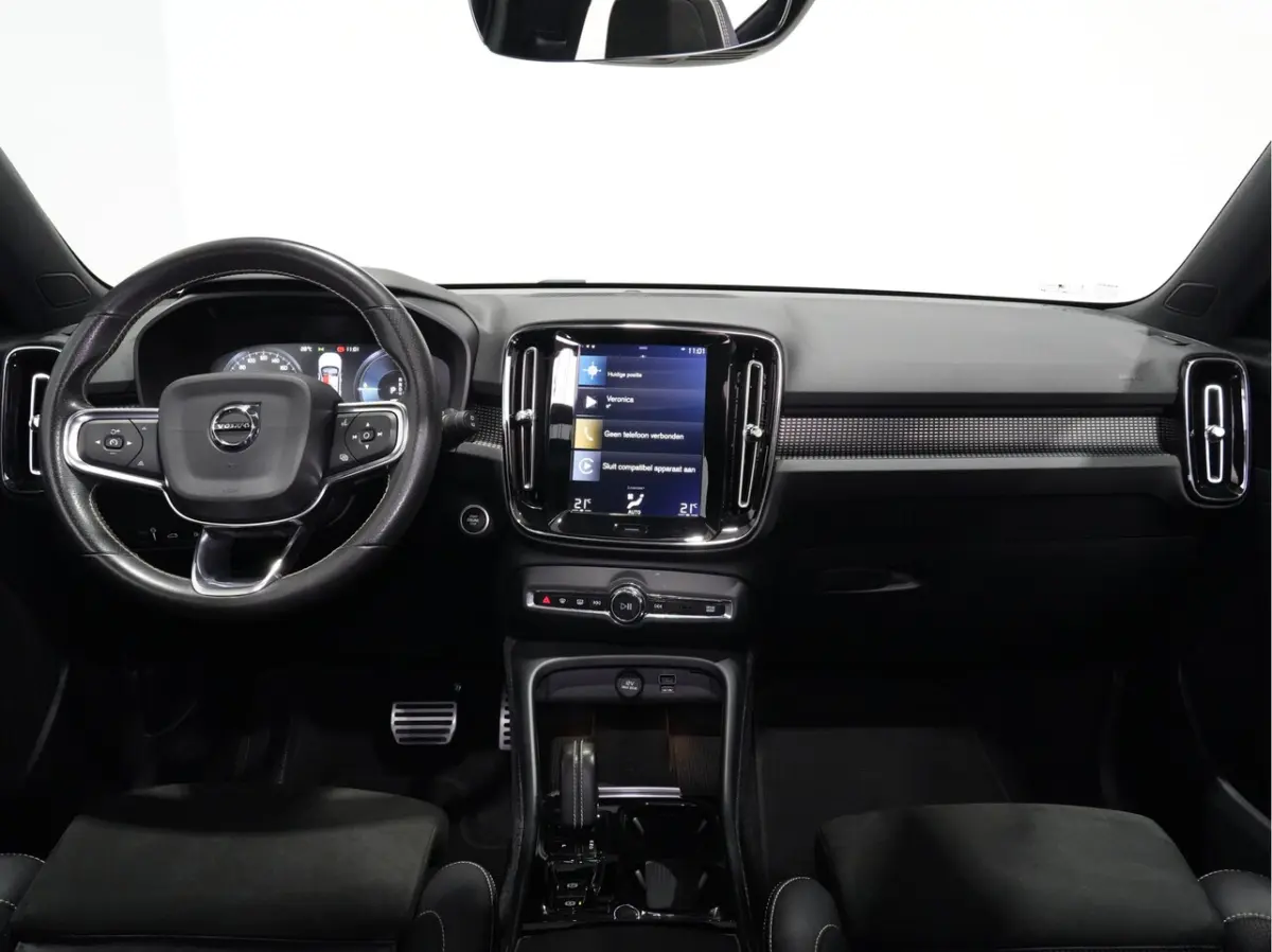 1.5 T5 Recharge R-Design Trekhaak wegklapbaar Panoramadak 232