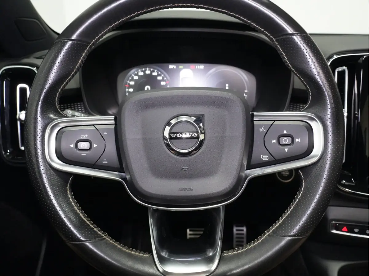 1.5 T5 Recharge R-Design Trekhaak wegklapbaar Panoramadak 232
