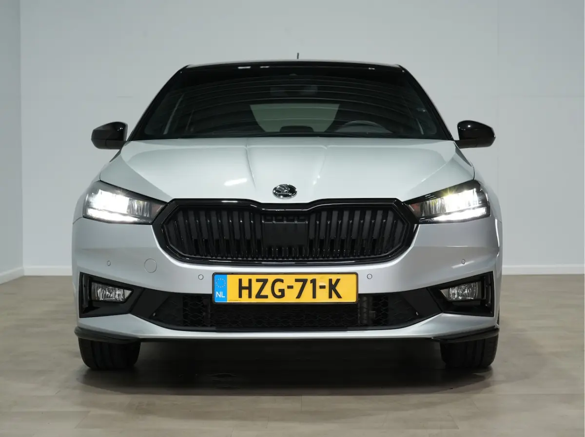 1.0 TSI DSG Monte Carlo Camera | Apple CarPlay/Android Auto | LED | Keyless | 16" LM 245