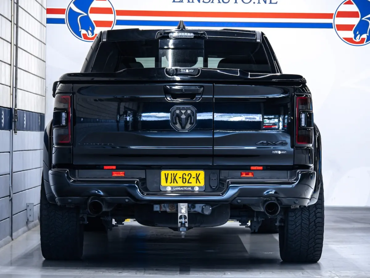 5.7 V8 4x4 Crew Cab Limited Night | Widebody| 22" wielenset