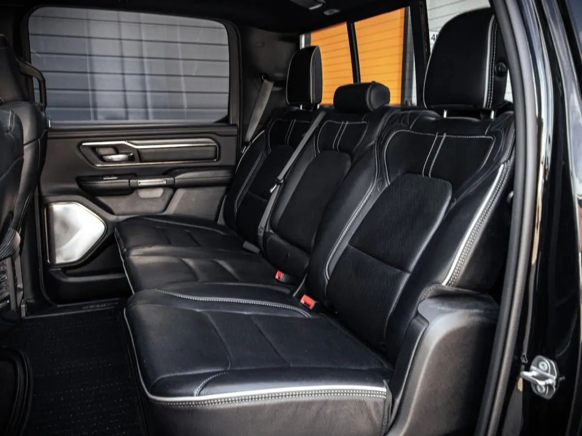 5.7 V8 4x4 Crew Cab Limited Night | Widebody| 22" wielenset