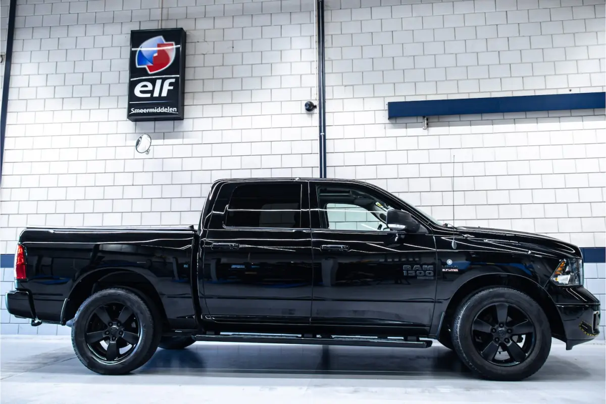 SLT Classic 5.7L Hemi V8 Automaat 4x4 Volledige historie bekend