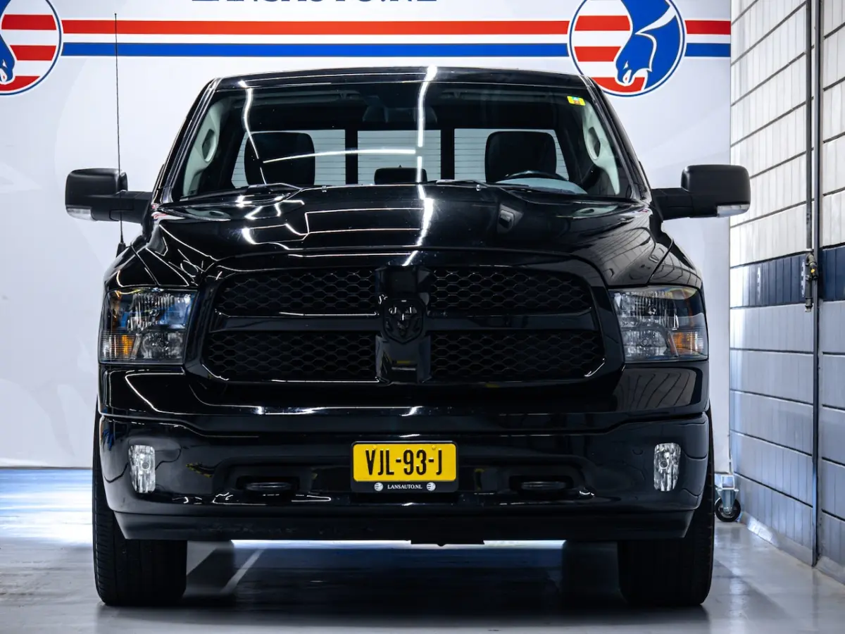 SLT Classic 5.7L Hemi V8 Automaat 4x4 Volledige historie bekend