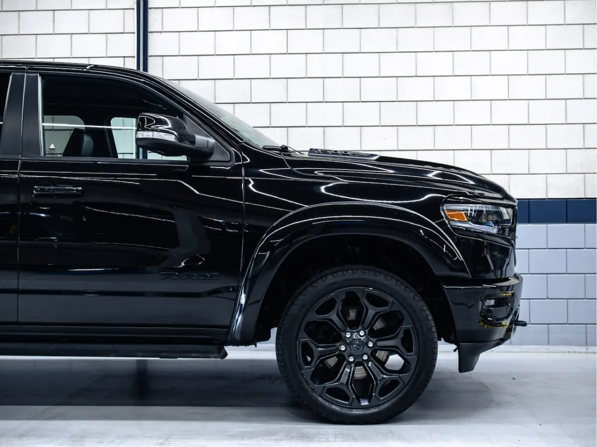 5.7 V8 4x4 Crew Cab Limited Night Edition | Rambox | 1e Eigenaar