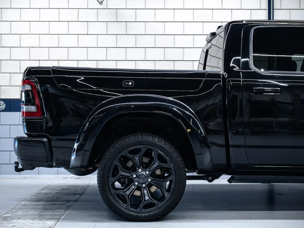 5.7 V8 4x4 Crew Cab Limited Night Edition | Rambox | 1e Eigenaar