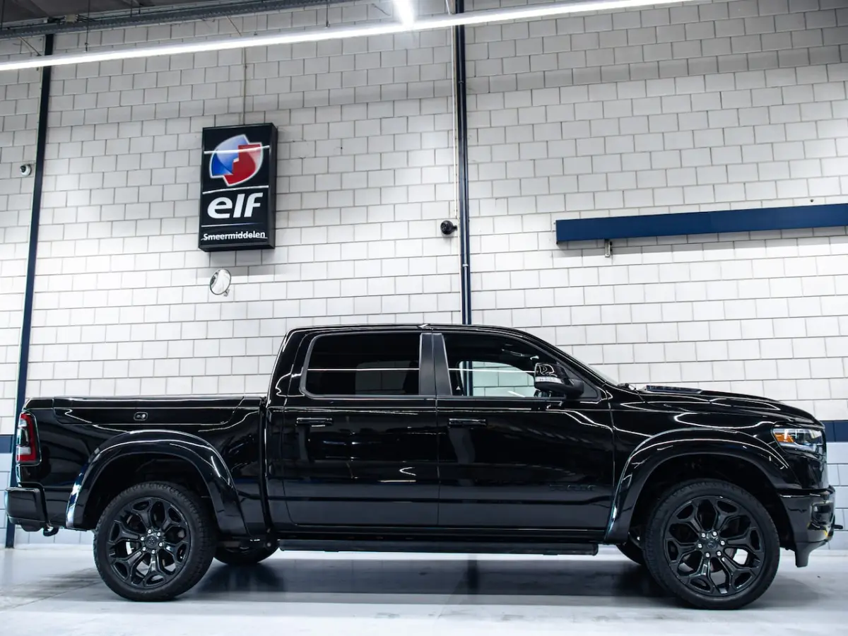 5.7 V8 4x4 Crew Cab Limited Night Edition | Rambox | 1e Eigenaar