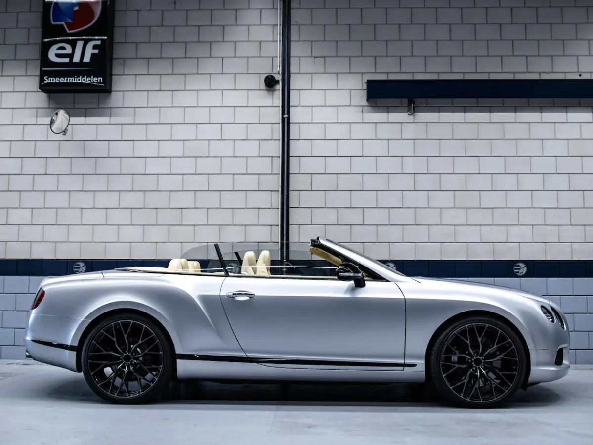 | 4.0 V8