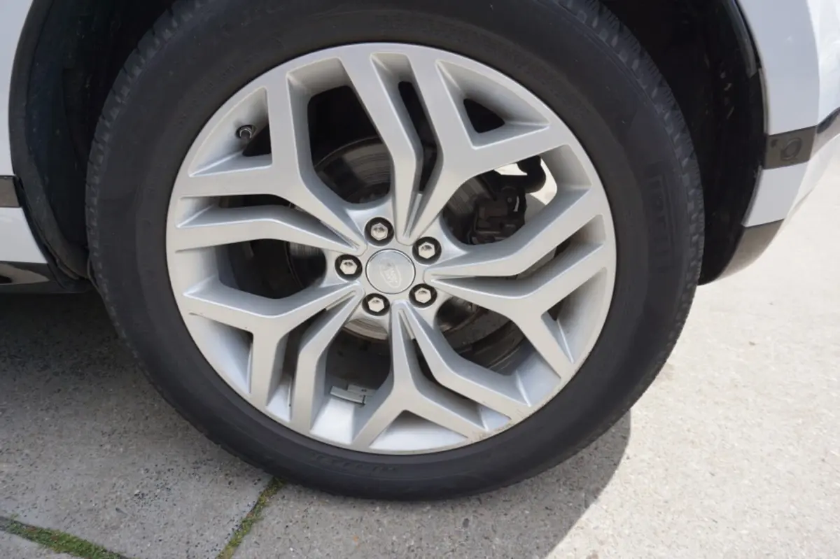 P250 249pk AWD Aut R-Dynamic SE Leder