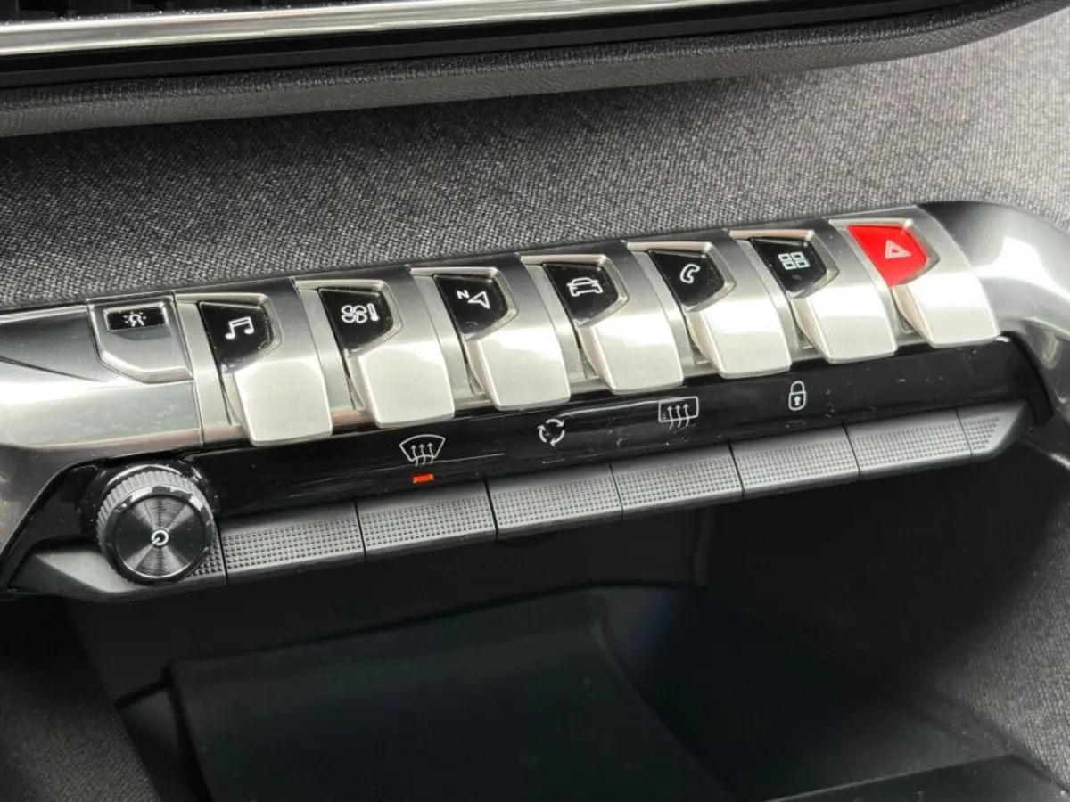 1.2 PURETECH GT LINE . PANO NAVI CAMERA EL. ACHTERKLEP