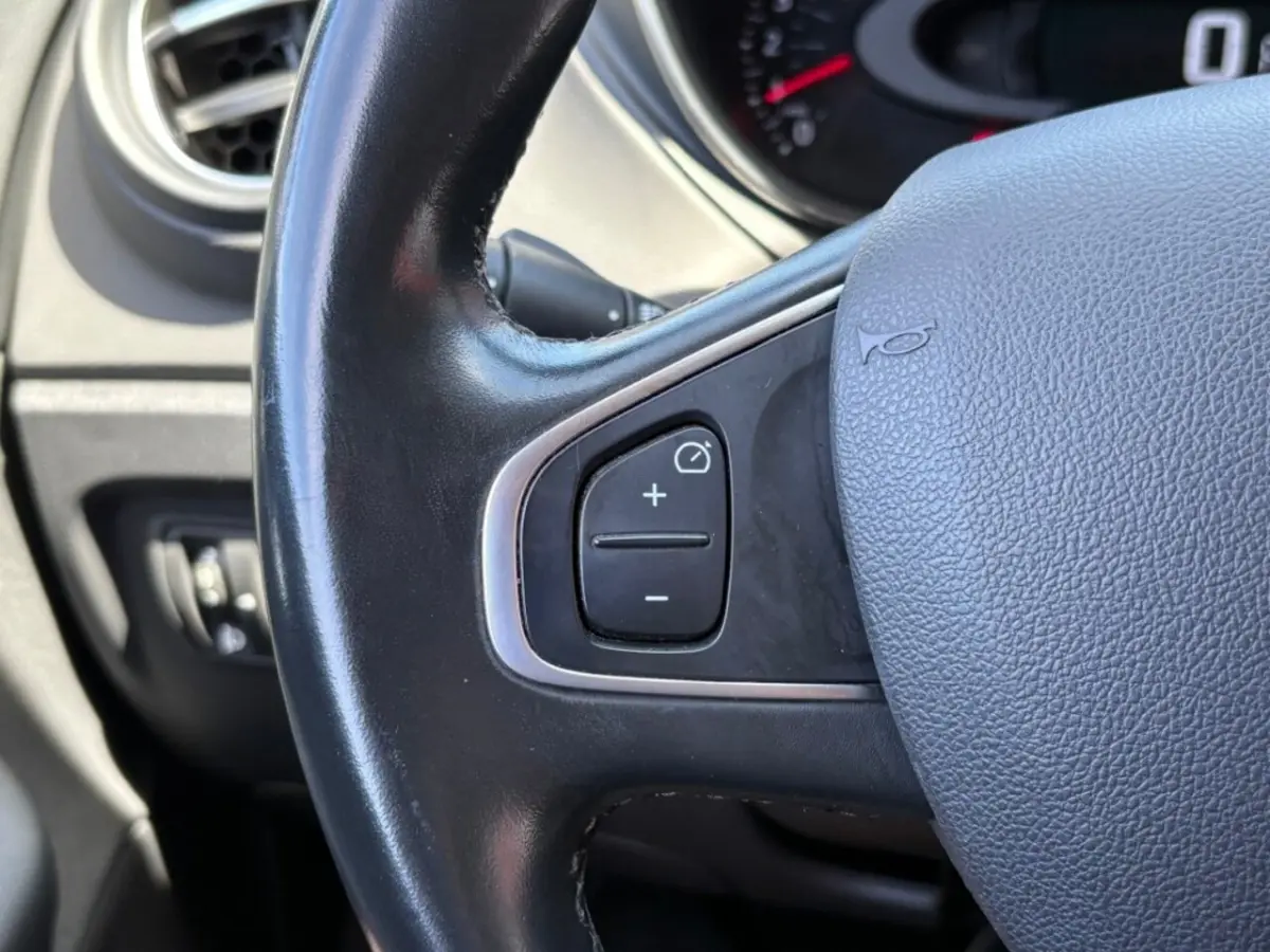 1.2 TCE AUTOMAAT 120PK FACELIFT NAVI TREKHAAK AIRCO LMV PDC