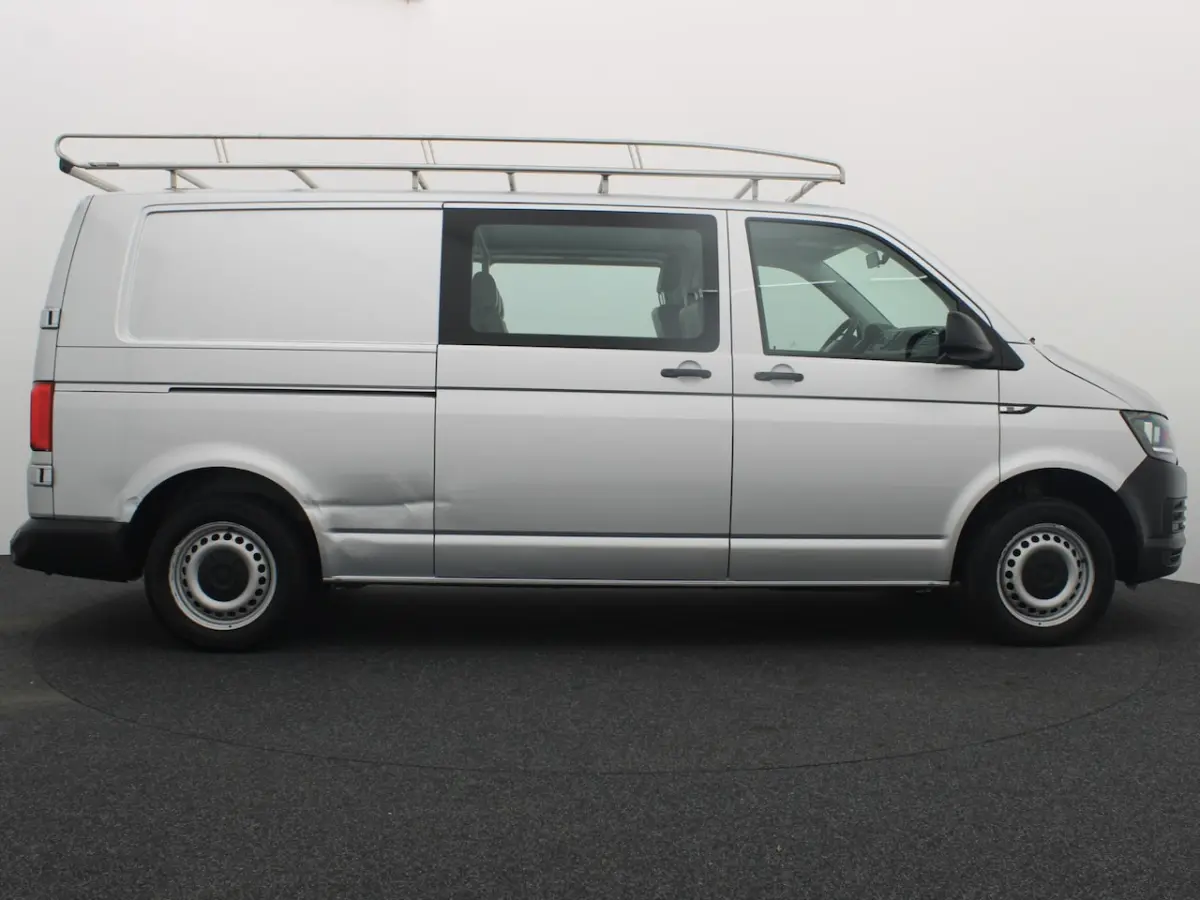 2.0 TDI L2H1 DC 6 PERS / TREKHAAK / 1STE EIG / DEALER OH / LEDER / AIRCO / BLUETOOTH / CRU