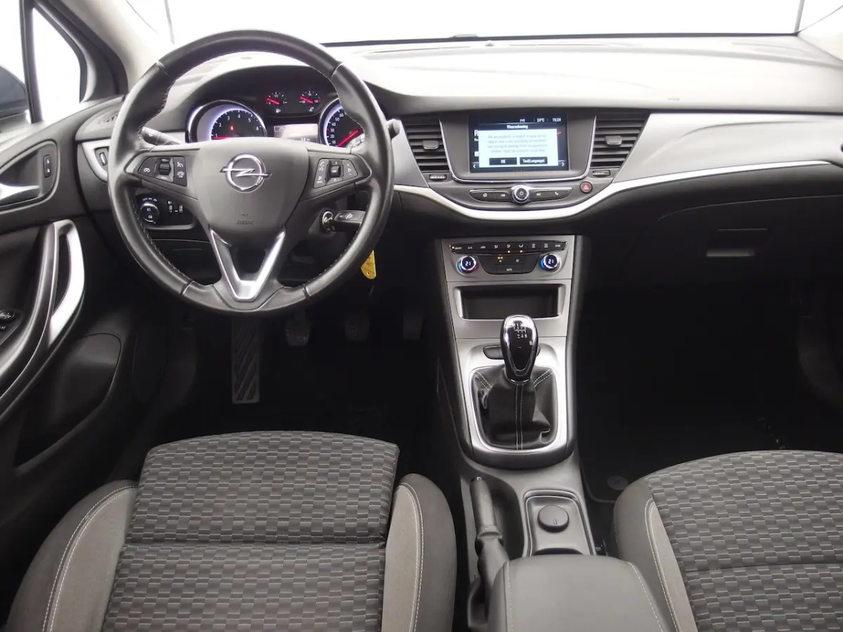 1.2 110PK Business Edition NAVI / CLIMA / PDC / COMFORTSTOEL / CARPLAY / NL-AUTO
