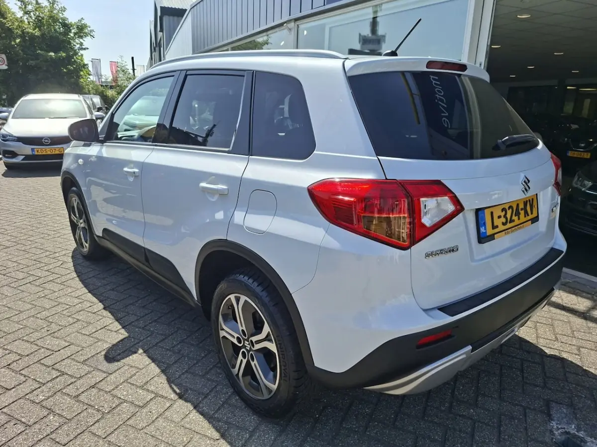 1.6 Comfort navigatie / camera /