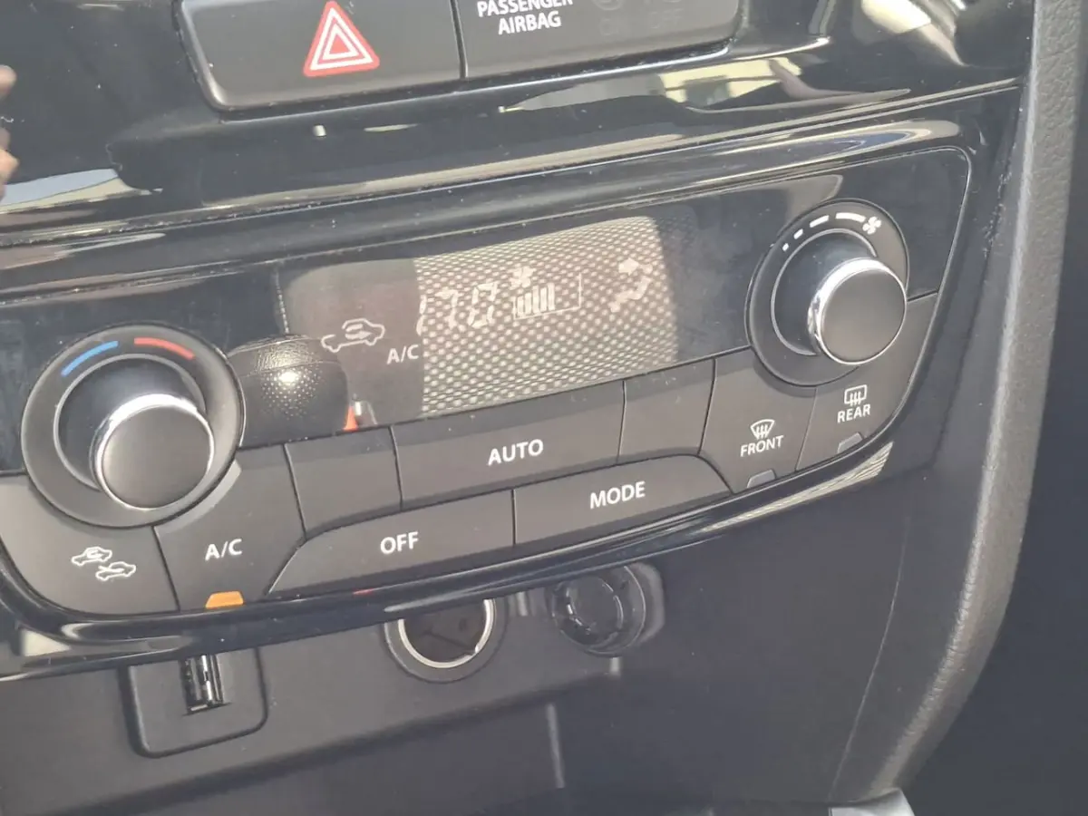 1.6 Comfort navigatie / camera /