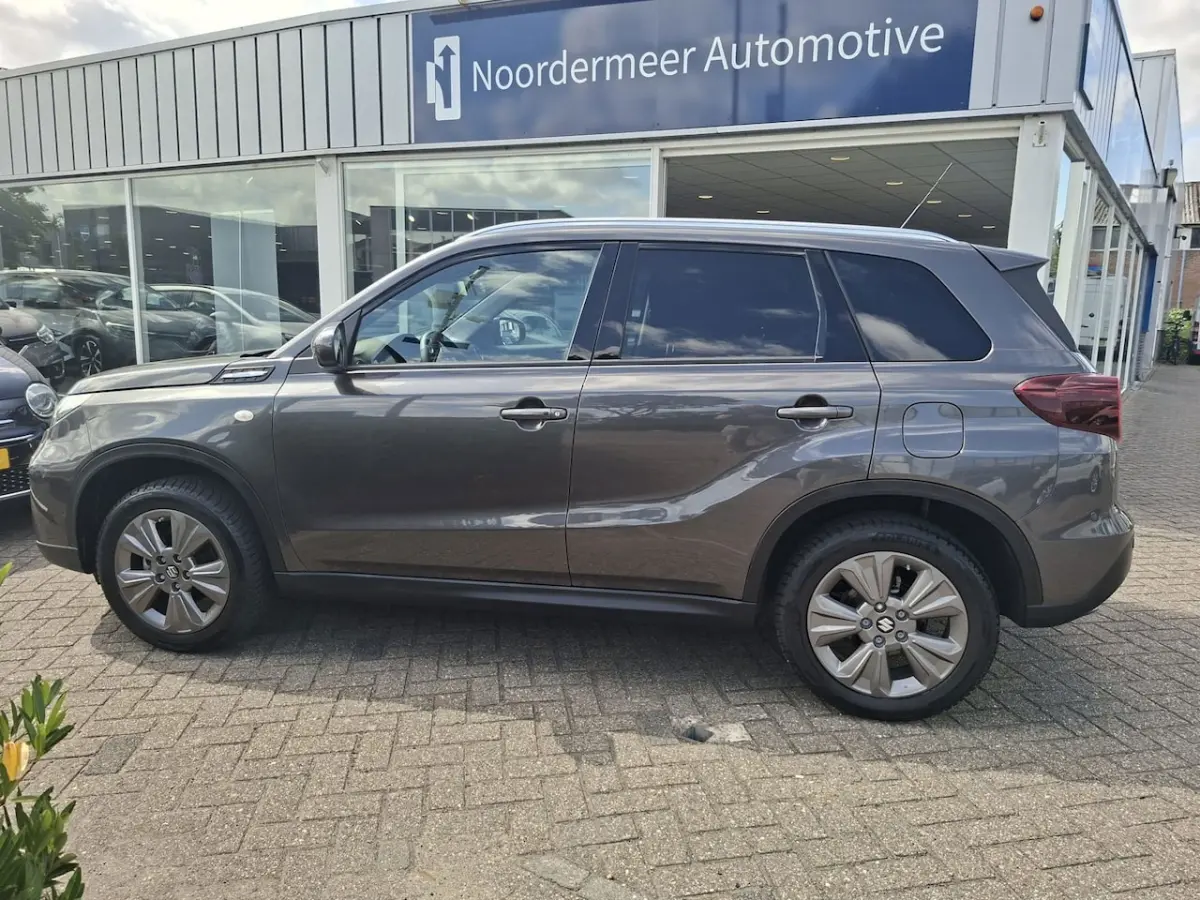 1.4 Boosterjet Smart Hybrid AllGrip Select / trekhaak / navigatie / camera