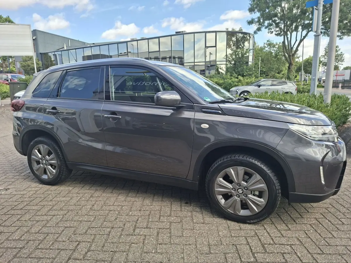 1.4 Boosterjet Smart Hybrid AllGrip Select / trekhaak / navigatie / camera
