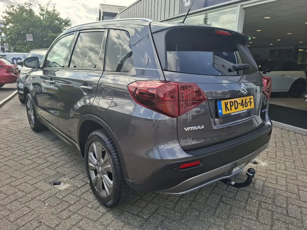 1.4 Boosterjet Smart Hybrid AllGrip Select / trekhaak / navigatie / camera