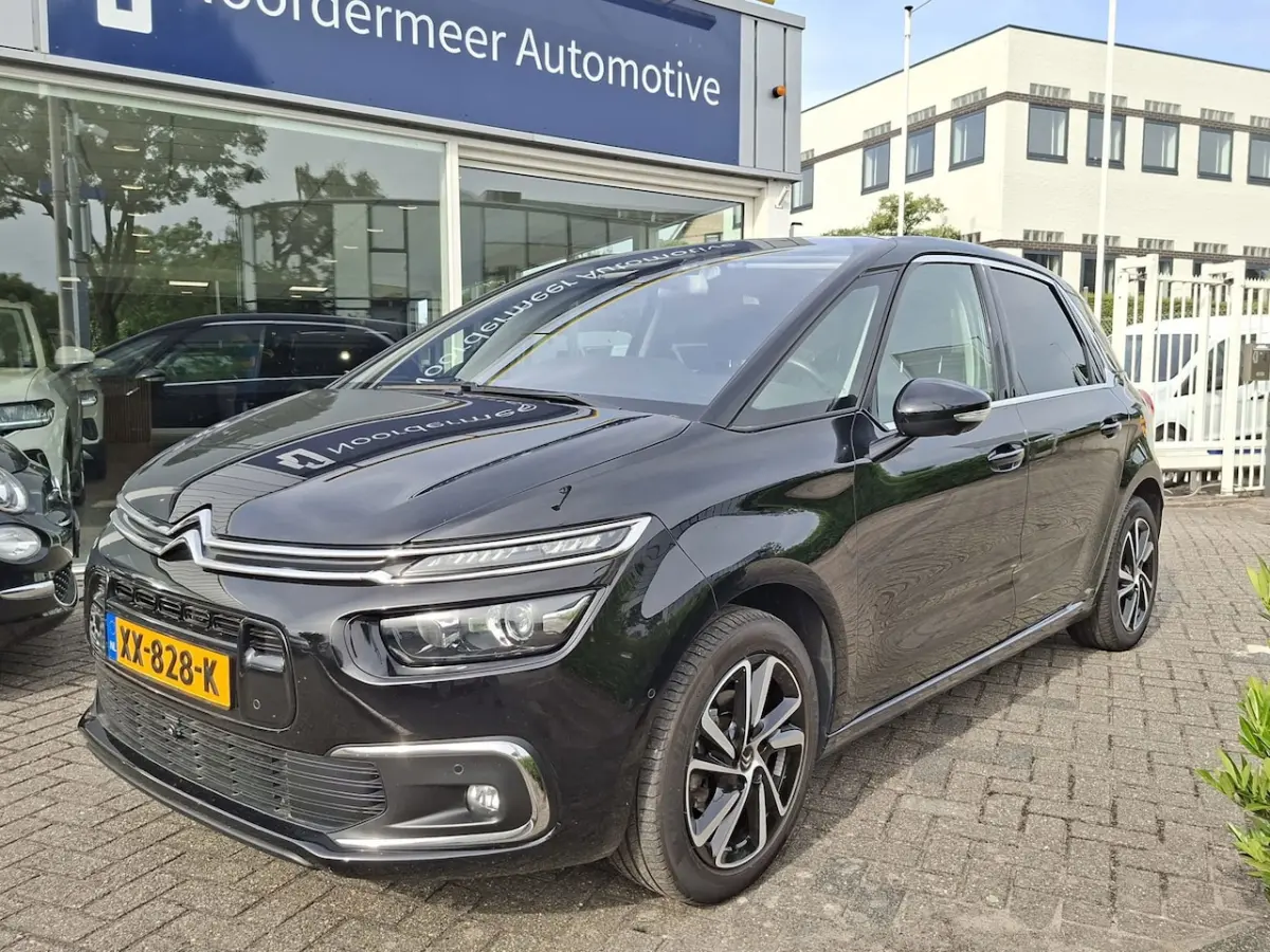 1.2 PureTech Shine panoramadak / navigatie / automaat / app