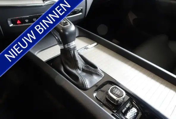2.0 T5 AWD Momentum