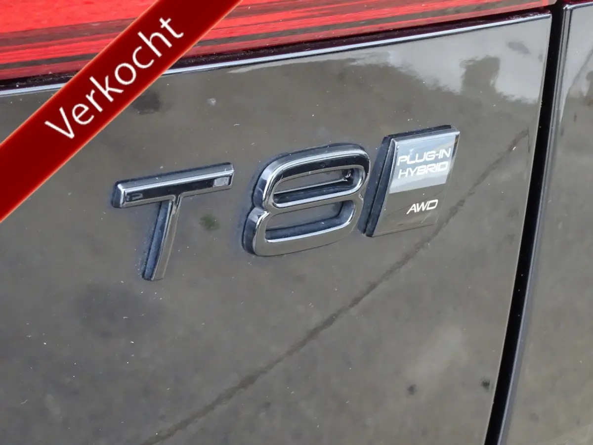 2.0 T8 Plug-in hybrid AWD Plus Black Edition