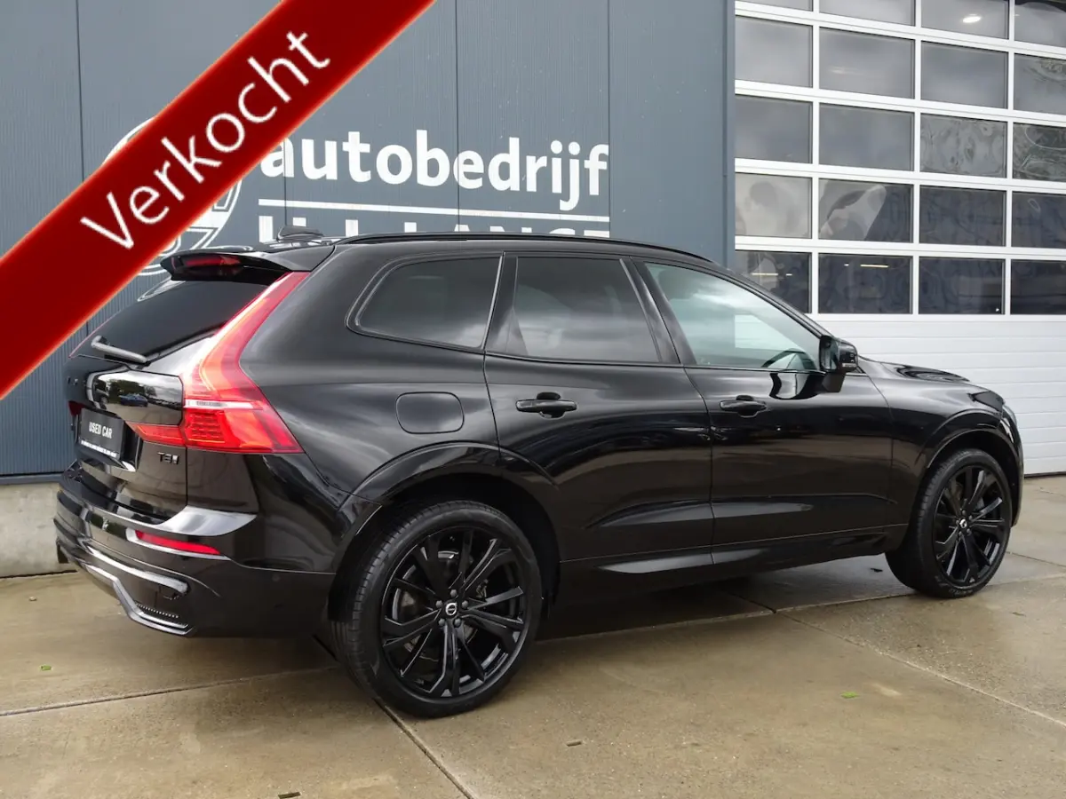 2.0 T8 Plug-in hybrid AWD Plus Black Edition