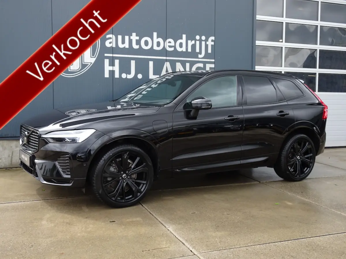 2.0 T8 Plug-in hybrid AWD Plus Black Edition