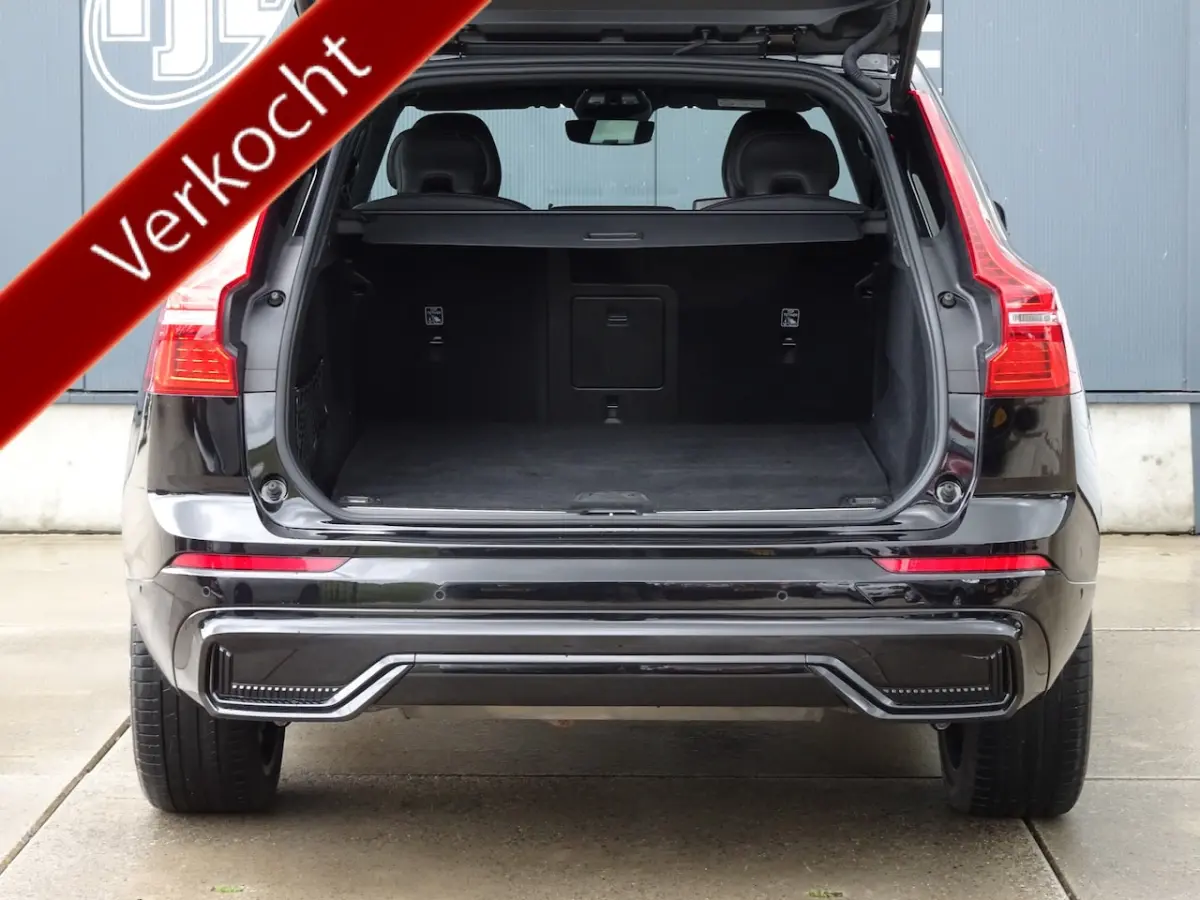 2.0 T8 Plug-in hybrid AWD Plus Black Edition