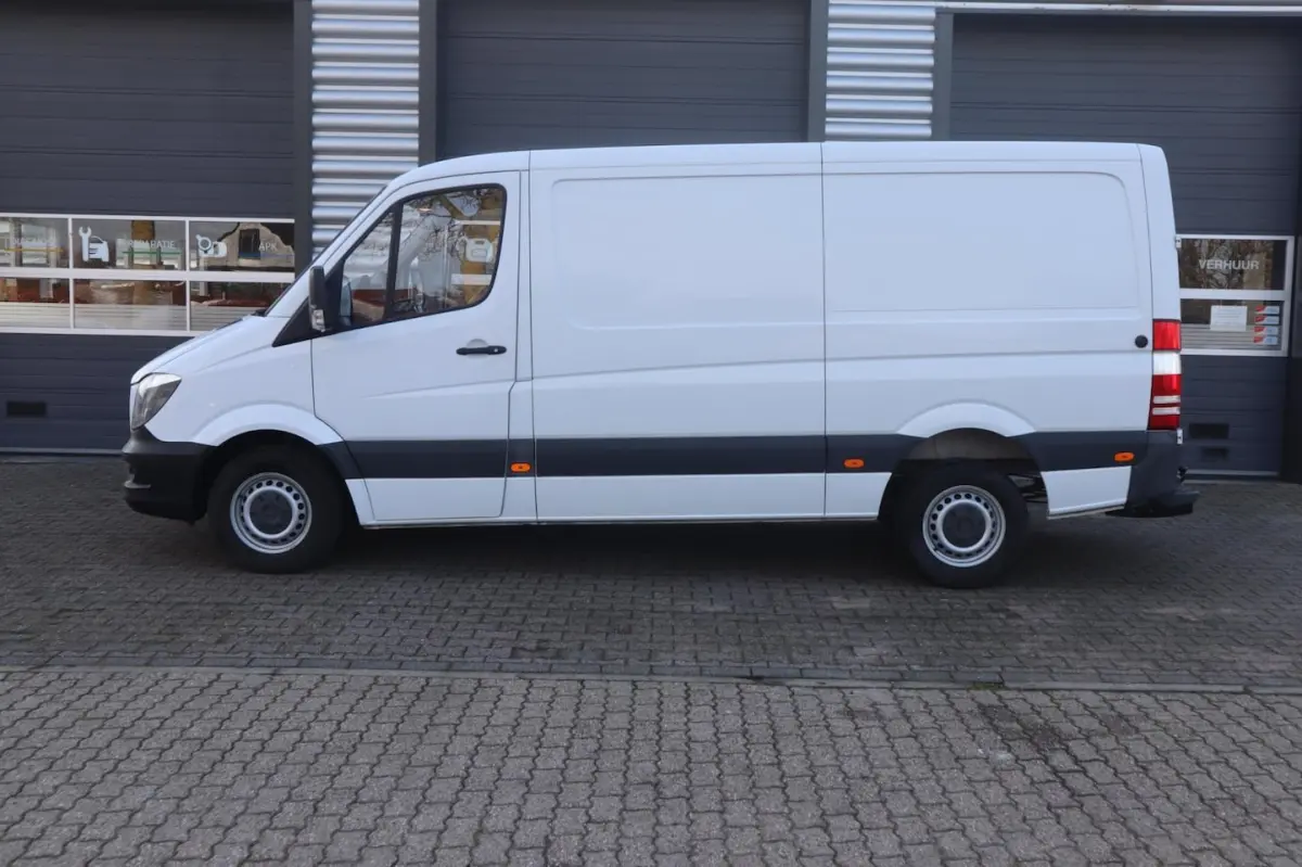313 2.2 CDI 366