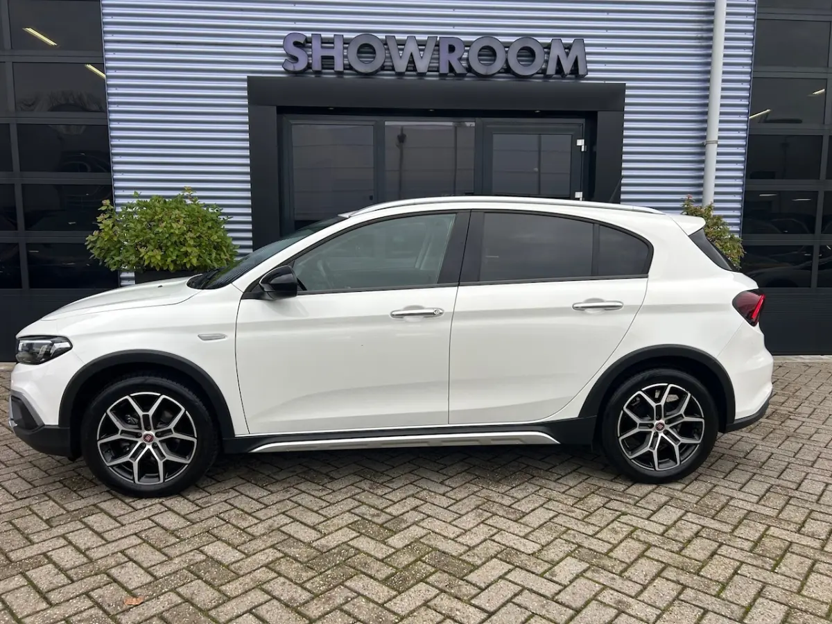 1.0 Life Camera|Applecarplay|Cruisecontrol|Stoelverwarming|Navi