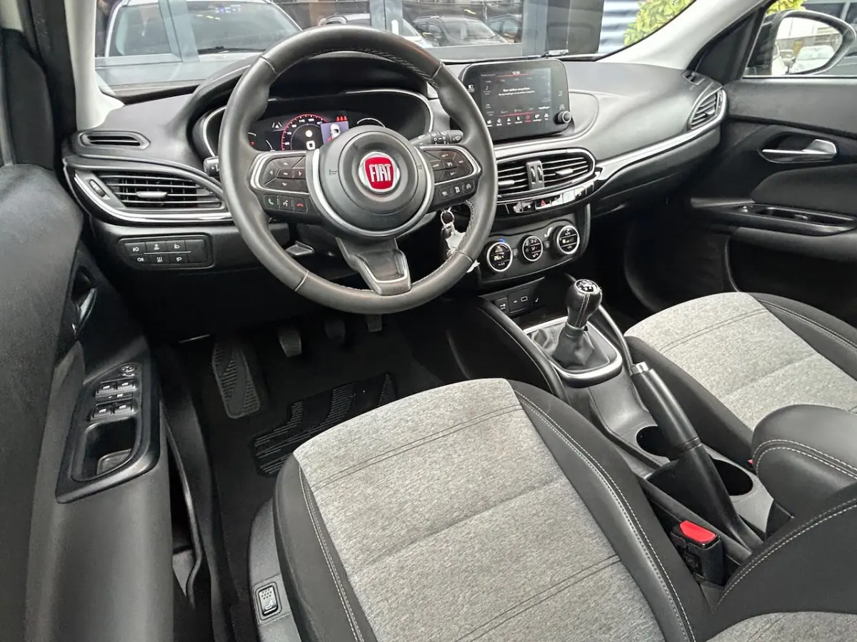 1.0 Life Camera|Applecarplay|Cruisecontrol|Stoelverwarming|Navi