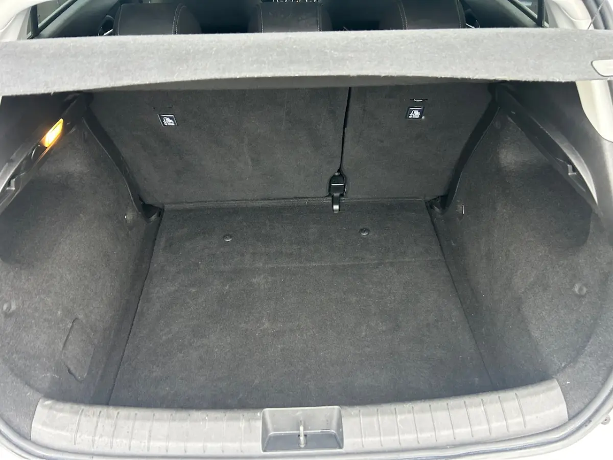 1.0 Life Camera|Applecarplay|Cruisecontrol|Stoelverwarming|Navi