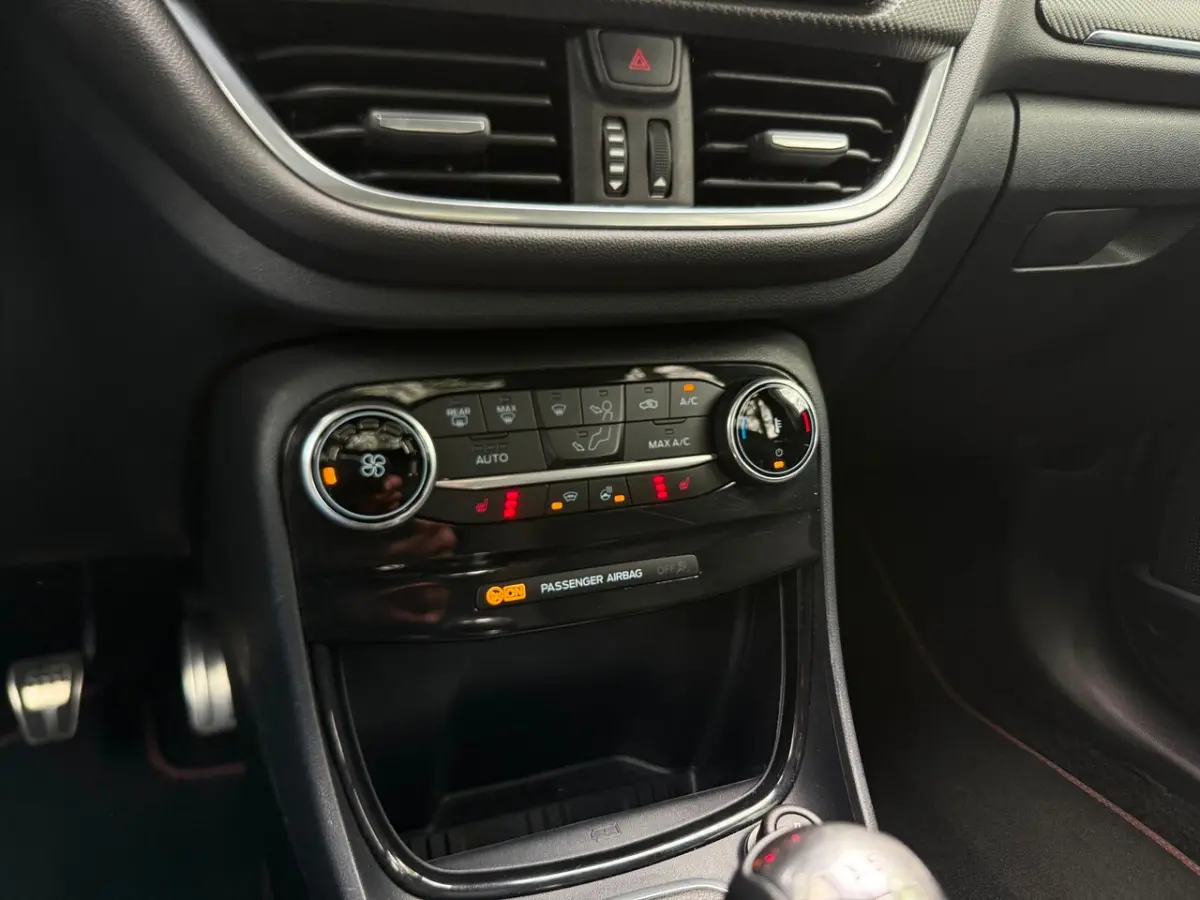 1.0 EcoBoost Hybrid ST-Line X 125 Pk Pano/Navi/LED/Adaptief Cruise/Climate/Camera/Carplay/