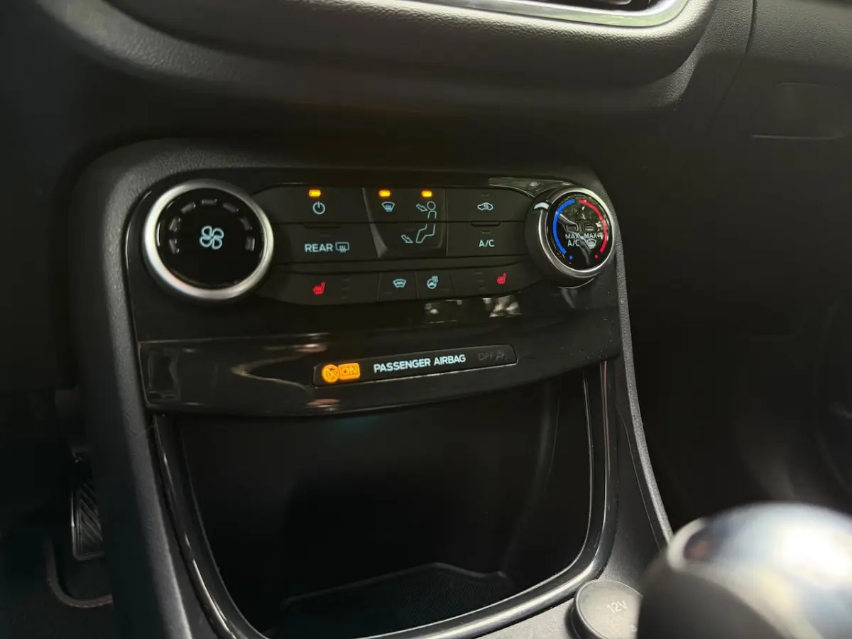 1.0 EcoBoost Hybrid ST-Line Automaat 125 Pk Navi/LED/Cruise/Climate/PDC/Carplay/Stoelverwa