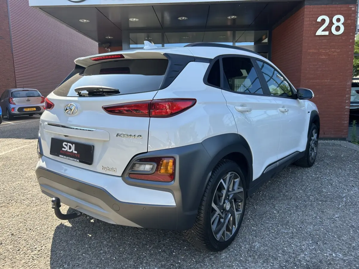 1.6 GDI HEV Premium // FULL LED // NAVI + CARPLAY // ELEK. STOELEN // KEYLESS // ADAPTIVE