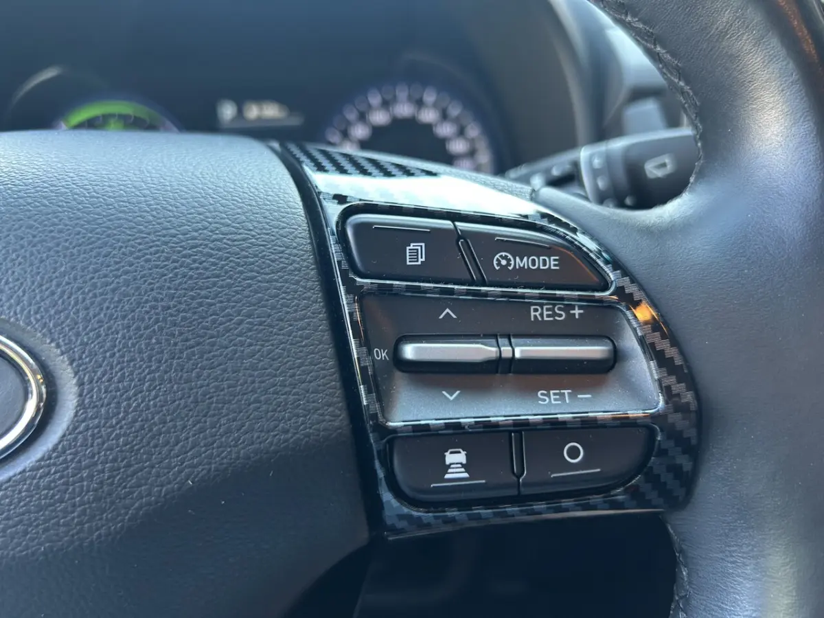 1.6 GDI HEV Premium // FULL LED // NAVI + CARPLAY // ELEK. STOELEN // KEYLESS // ADAPTIVE