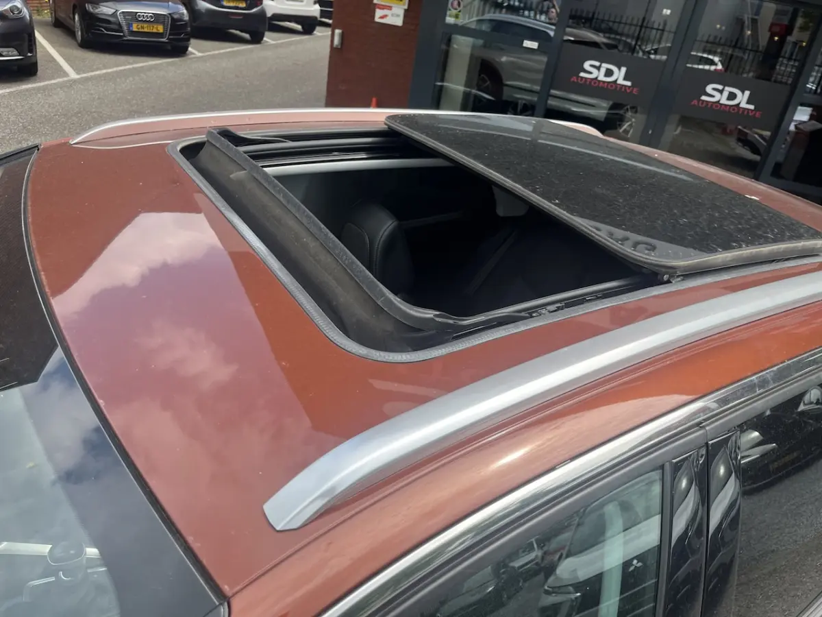 1.2 PureTech Allure Avantage // SCHUIF-KANTELDAK // 360 CAMERA // CRUISE // NAVI+CARPLAY /