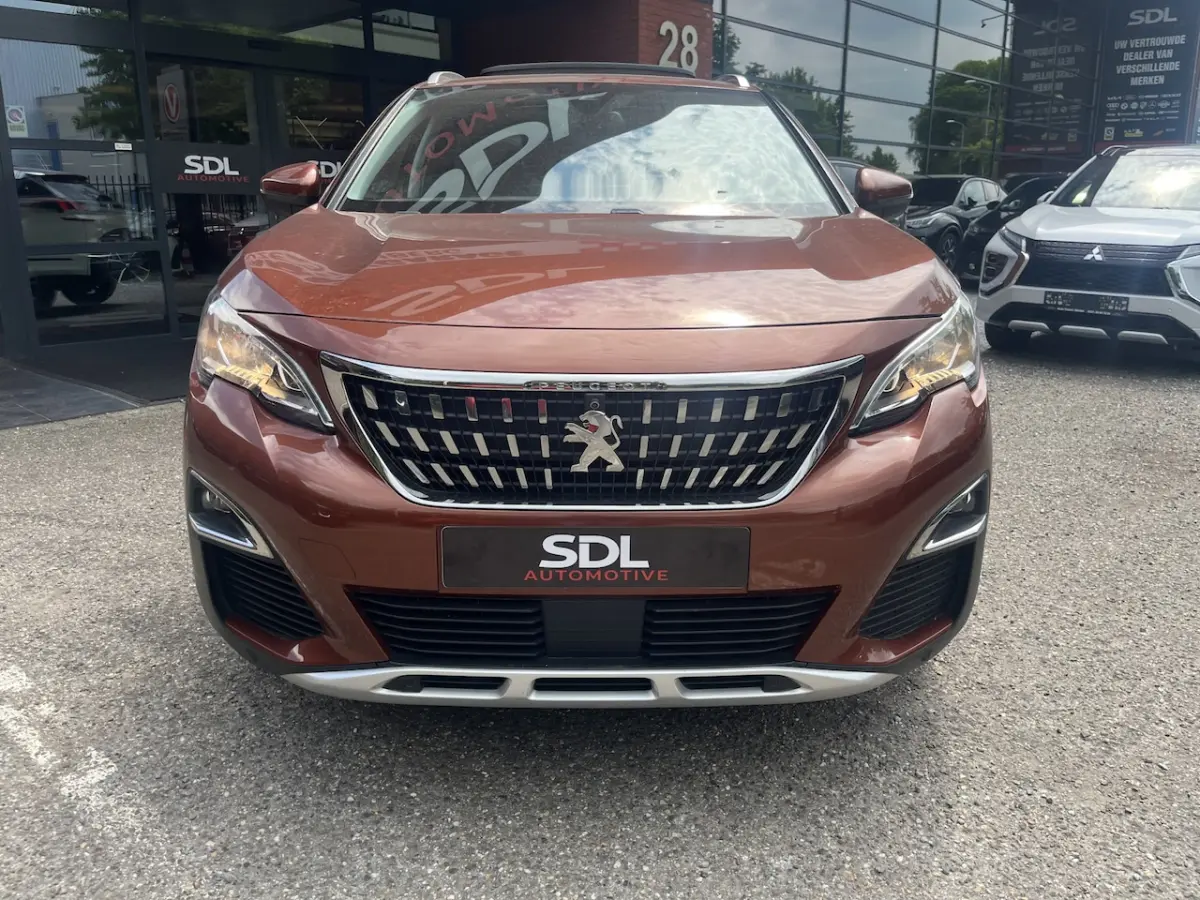 1.2 PureTech Allure Avantage // SCHUIF-KANTELDAK // 360 CAMERA // CRUISE // NAVI+CARPLAY /