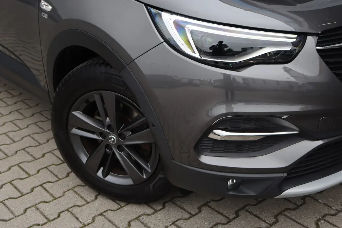 1.2 Turbo 120 Jaar Edition | Trekhaak | Camera | Carplay |