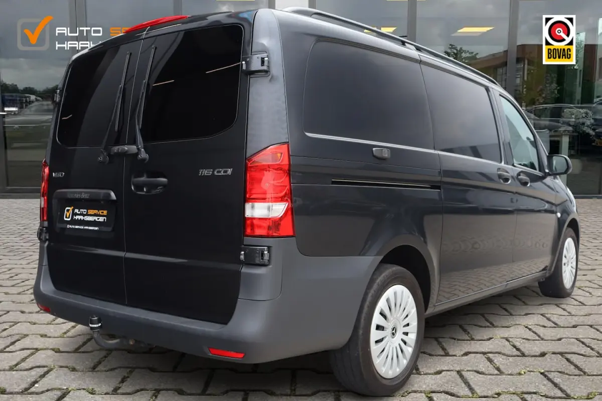 116 CDI | LED | Camera | DAB |