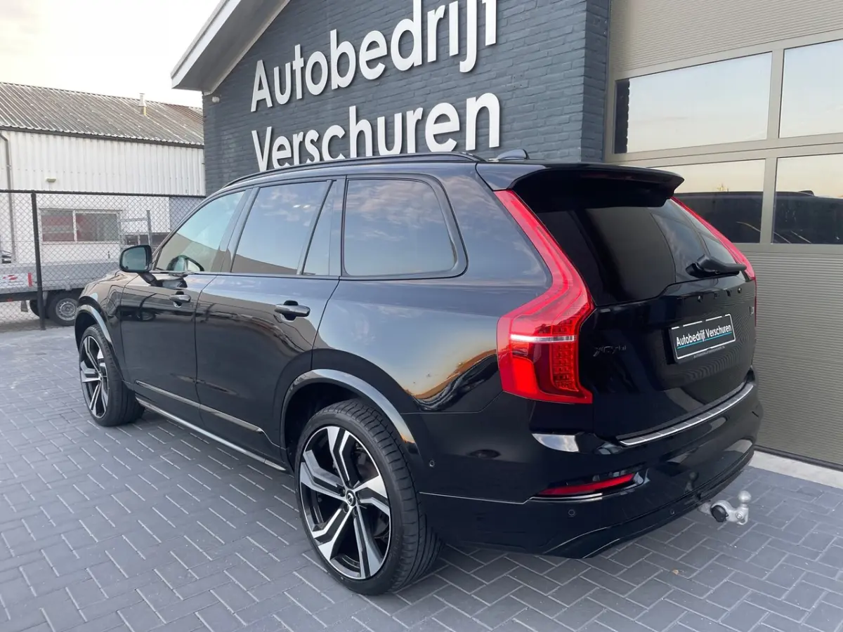2.0 T8 Recharge AWD Plus dark 360Â° camera trekhaak stoelverwarming 22 inch