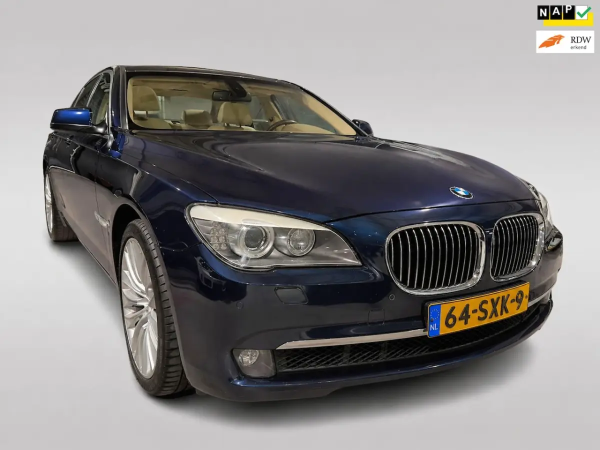 750i High Executive - Softclose - Memorystoelen - Schuifdak - NL Auto