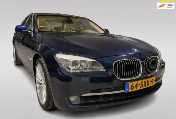 750i High Executive - Softclose - Memorystoelen - Schuifdak - NL Auto